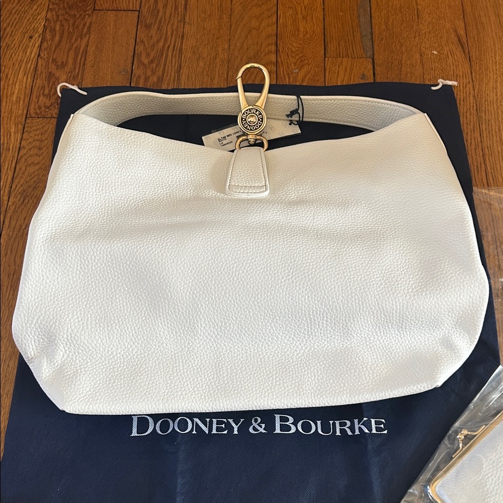 Dooney & Bourke White Leather Hobo Bag &Change Purse NEW - Picture 9 of 10